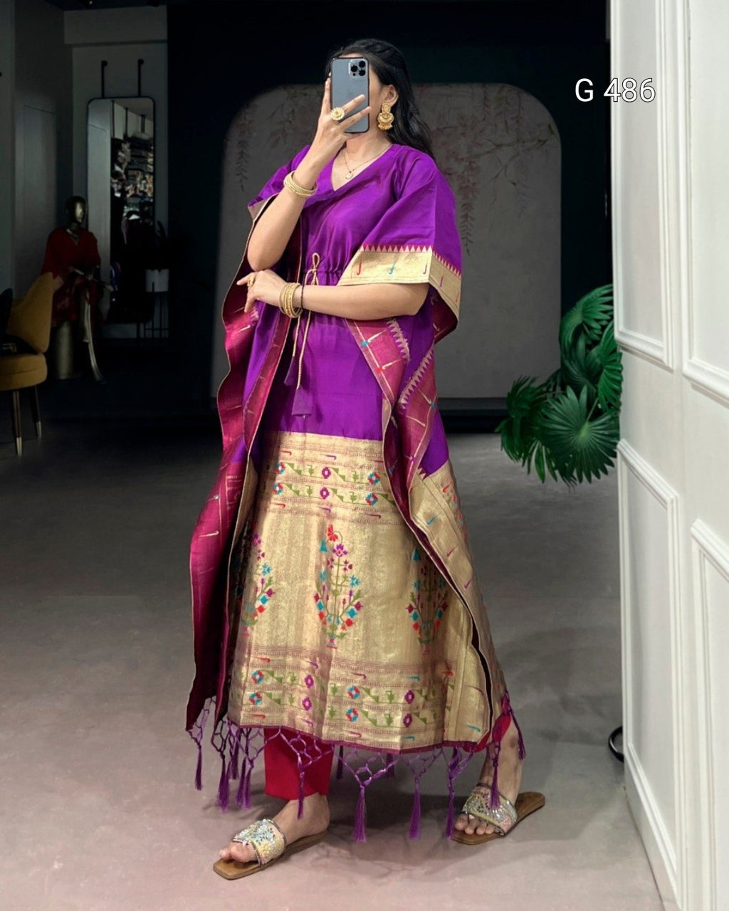 Elegant Jacquard Kaftans for Stylish Everyday Wear
