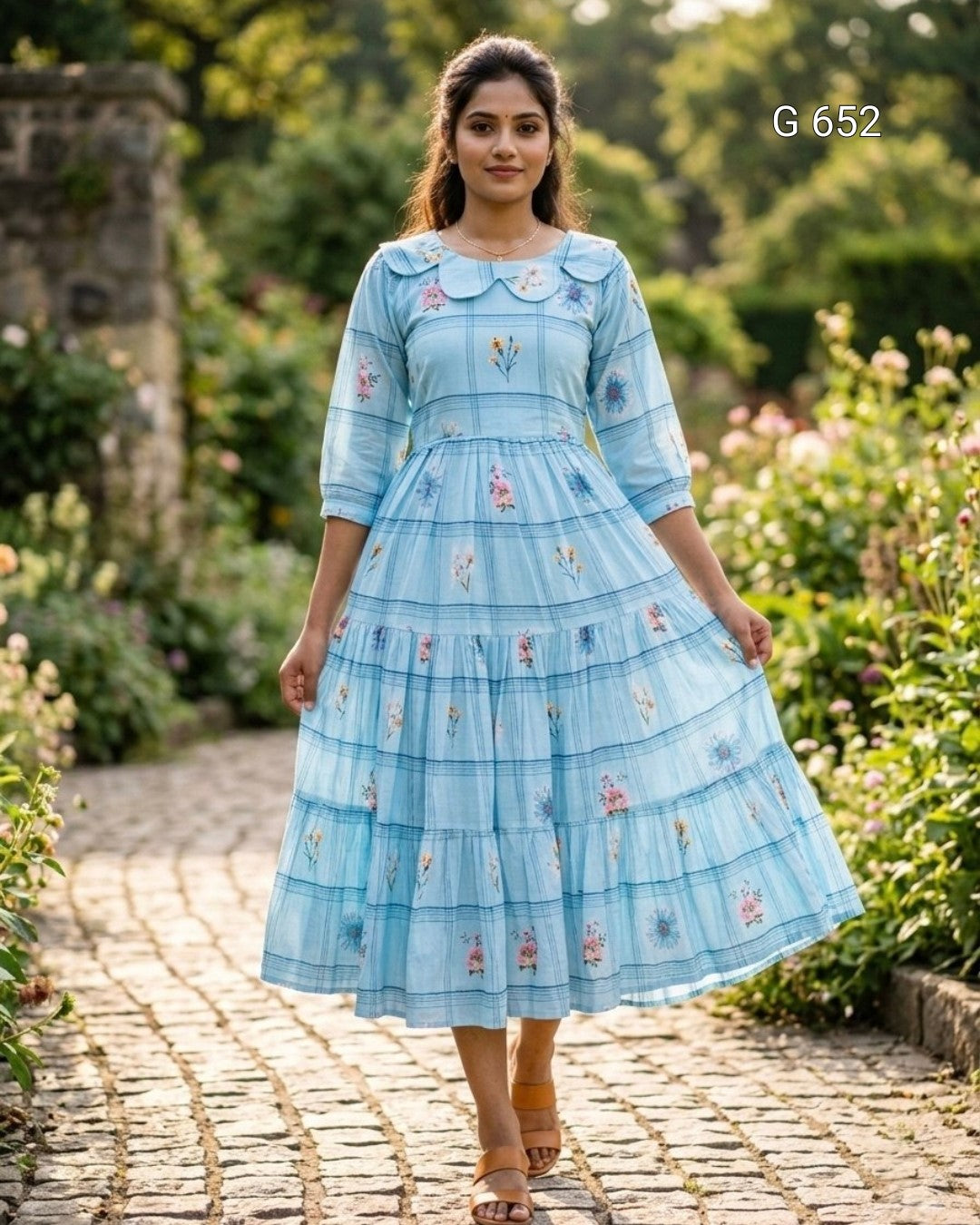 Graceful Designer Kurti with Flared Silhouette Detail