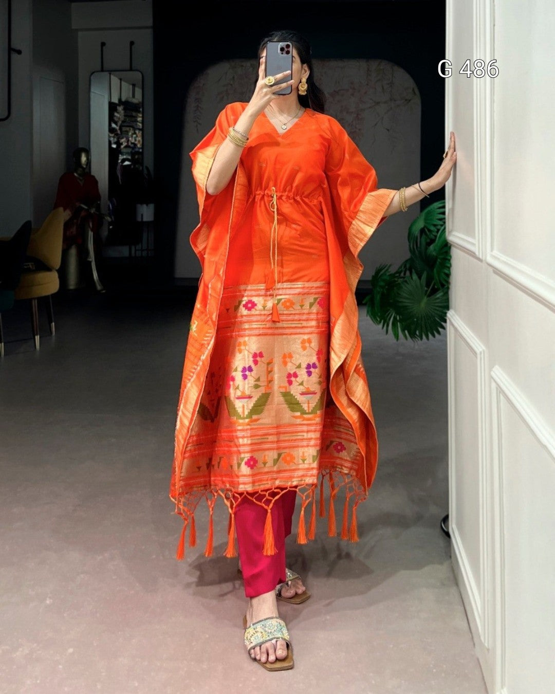 Elegant Jacquard Kaftans for Stylish Everyday Wear