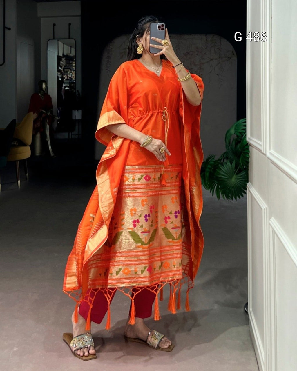 Elegant Jacquard Kaftans for Stylish Everyday Wear