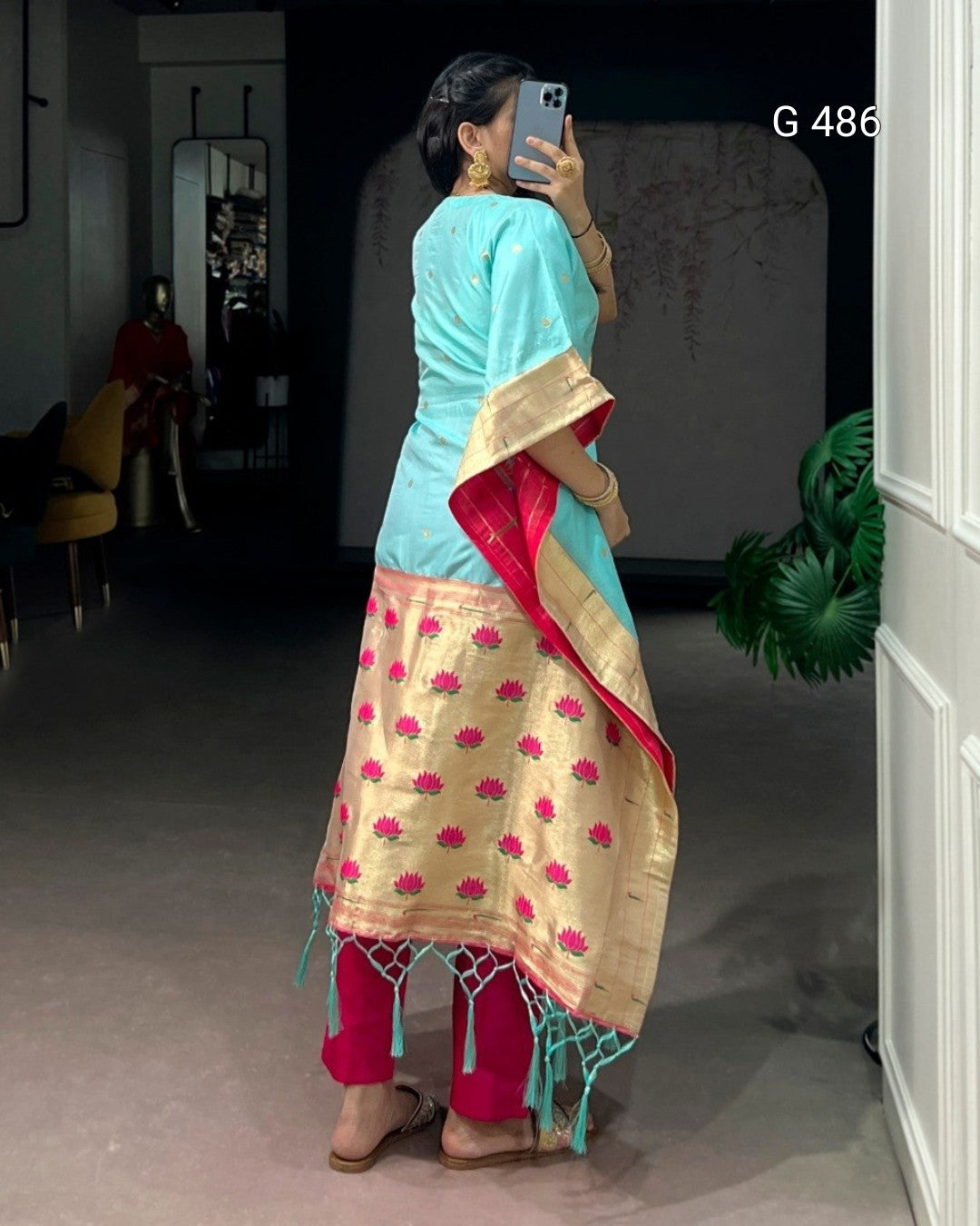 Elegant Jacquard Kaftans for Stylish Everyday Wear