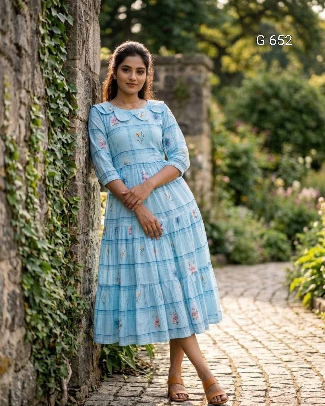 Graceful Designer Kurti with Flared Silhouette Detail